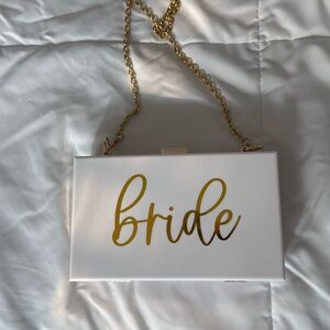 Bride clutch